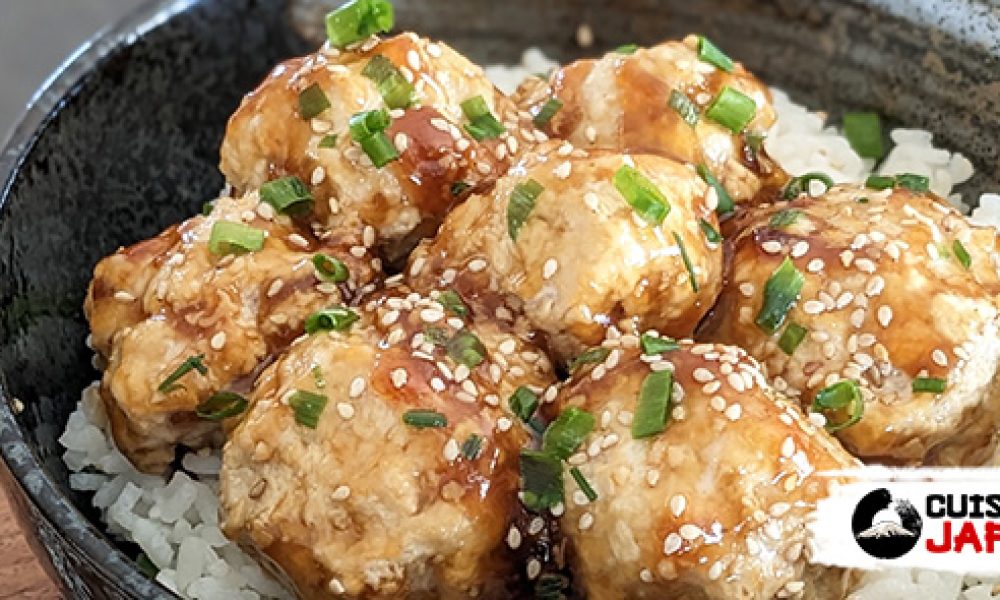 Recette japonaise de boulettes de poulet et tofu • Cuisine Japon
