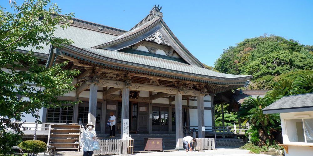 Komyo-ji – Le temple des lotus anciens à Kamakura