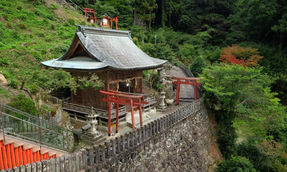 Yutoku Inari-jinja – L'éclatant sanctuaire vermillon de Saga