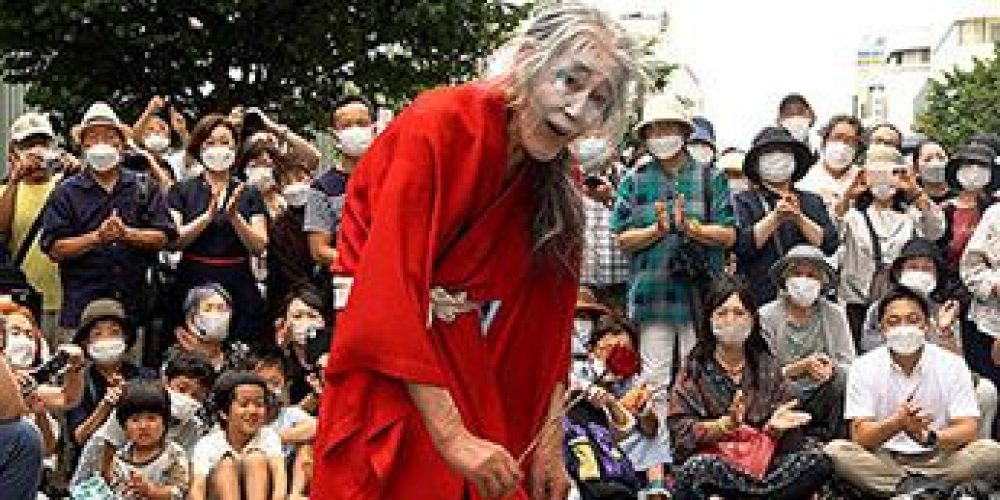 [Vidéo] Un atypique danseur de rue japonais toujours actif à 92 ans