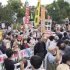 Quelques milliers de Japonais protestent à Tokyo contre la tenue des funérailles nationales d’Abe Shinzô