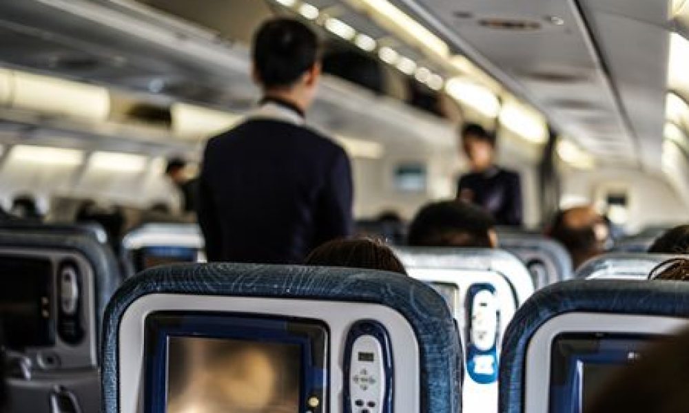 Plus de 70 % des hôtesses de l’air et stewards au Japon se disent victimes d’images volées