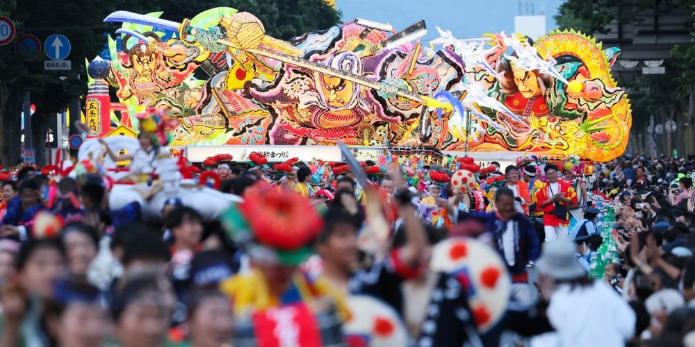 [Vidéo] Le Kizuna-matsuri, six grands festivals en un créé après la triple catastrophe de Fukushima