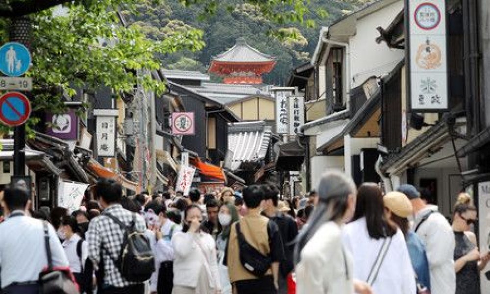 La Chine va reprendre ses voyages groupés au Japon, suscitant des inquiétudes sur le tourisme de masse