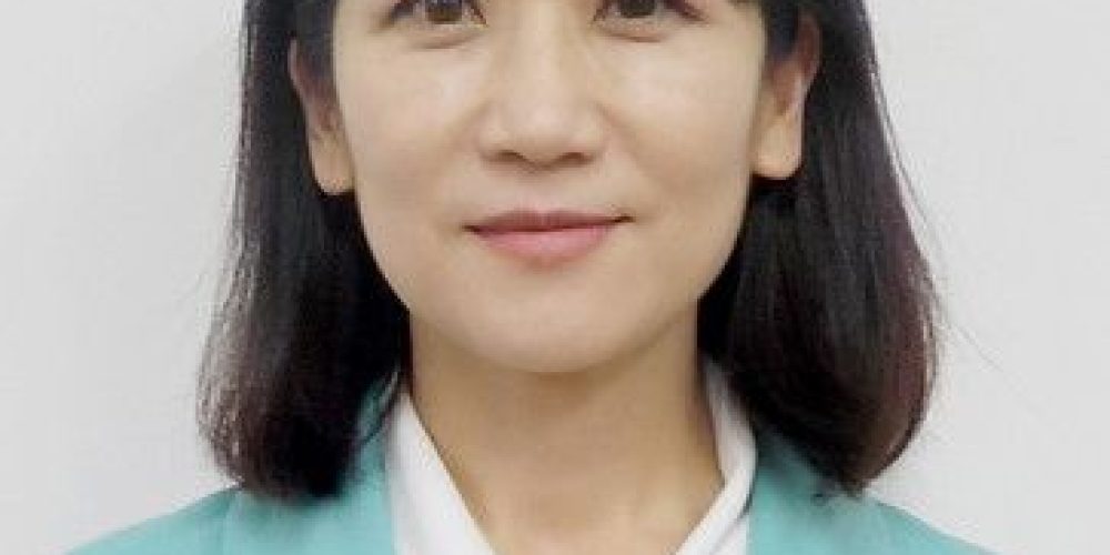 Une sénatrice japonaise démissionne de son poste après une photo devant la tour Eiffel