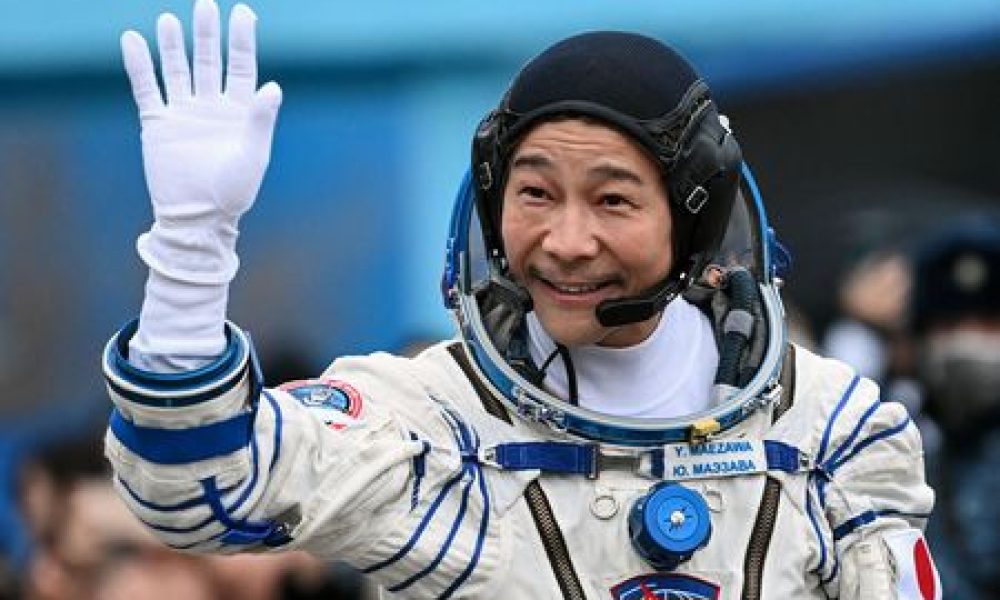 Le milliardaire japonais Maezawa Yûsaku reporte son voyage privé autour de la lune