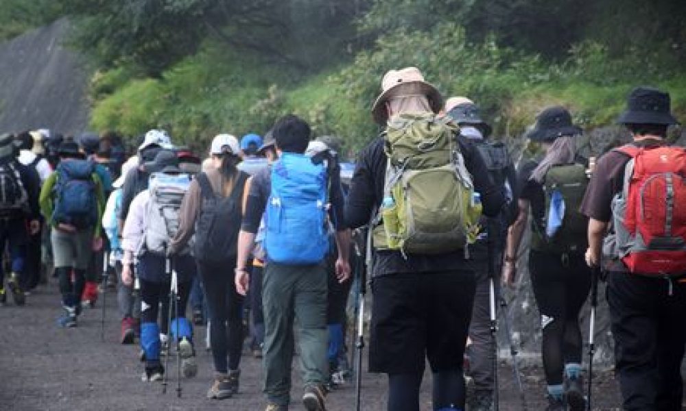 Ascension du mont Fuji : les réservations débuteront le 20 mai et coûteront 2 000 yens