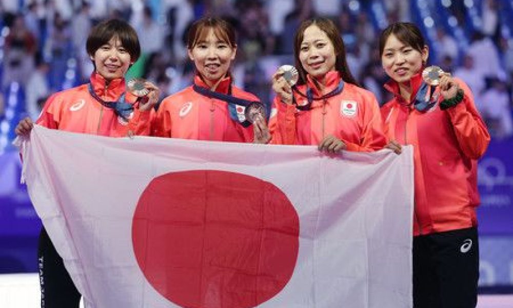 Paris 2024 en photos : la toute première médaille du Japon en escrime féminin