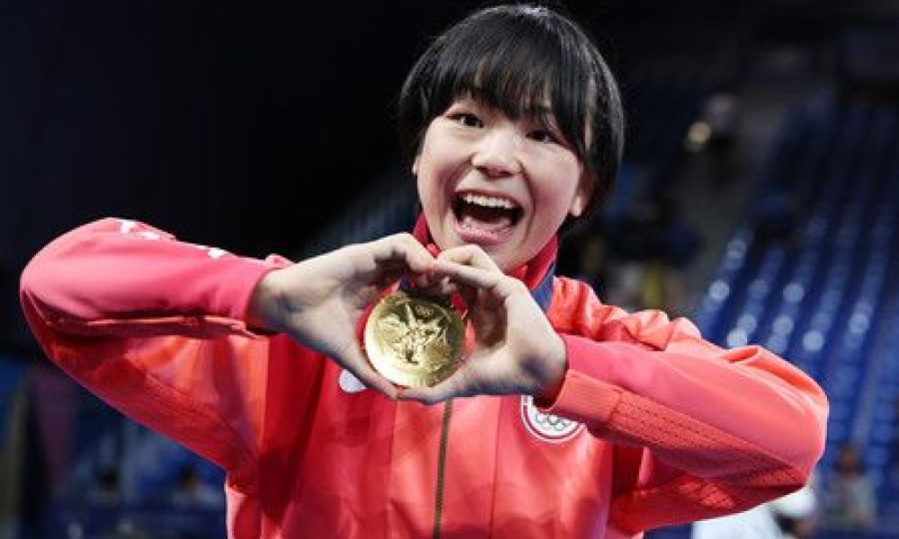 Paris 2024 en photos : médaille d’or pour Fujinami Akari, une lutteuse invaincue depuis 137 combats officiels