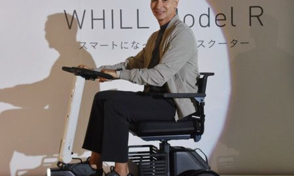 Une société japonaise lance un scooter électrique pour les personnes âgées