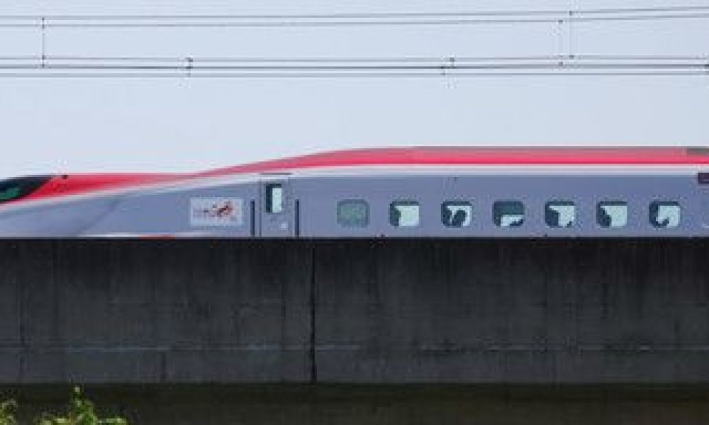 Un Shinkansen stoppé d’urgence après le détachement de deux parties du train