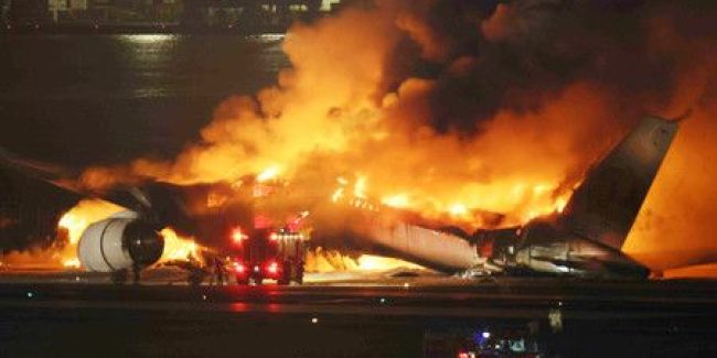 Accident mortel à l’aéroport de Haneda : le commandant et le copilote avaient mal compris les instructions