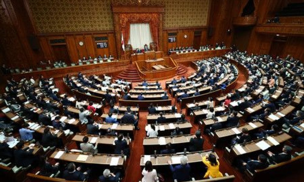 Le parlement adopte une loi pour une protection renforcée des enfants victimes de maltraitance