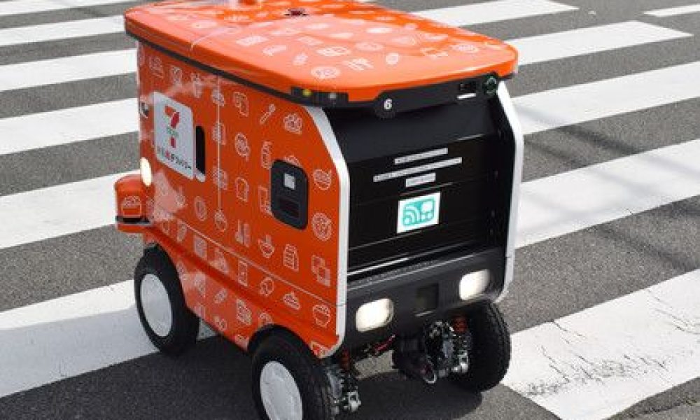 Une chaîne de supérettes tente un essai de livraison par robot sur la voie publique