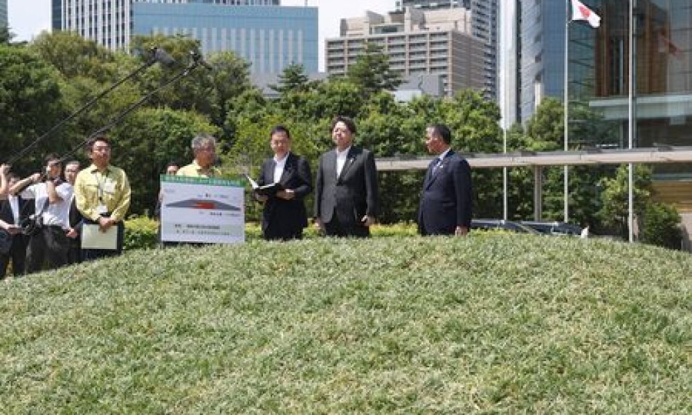 Le gouvernement va exploiter davantage la terre décontaminée après l’accident nucléaire de Fukushima